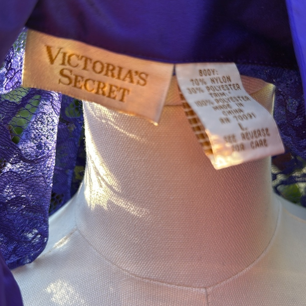 VICTORIAS SECRET GOLD LABEL VINTAGE 2 piece set - Picture 3 of 7